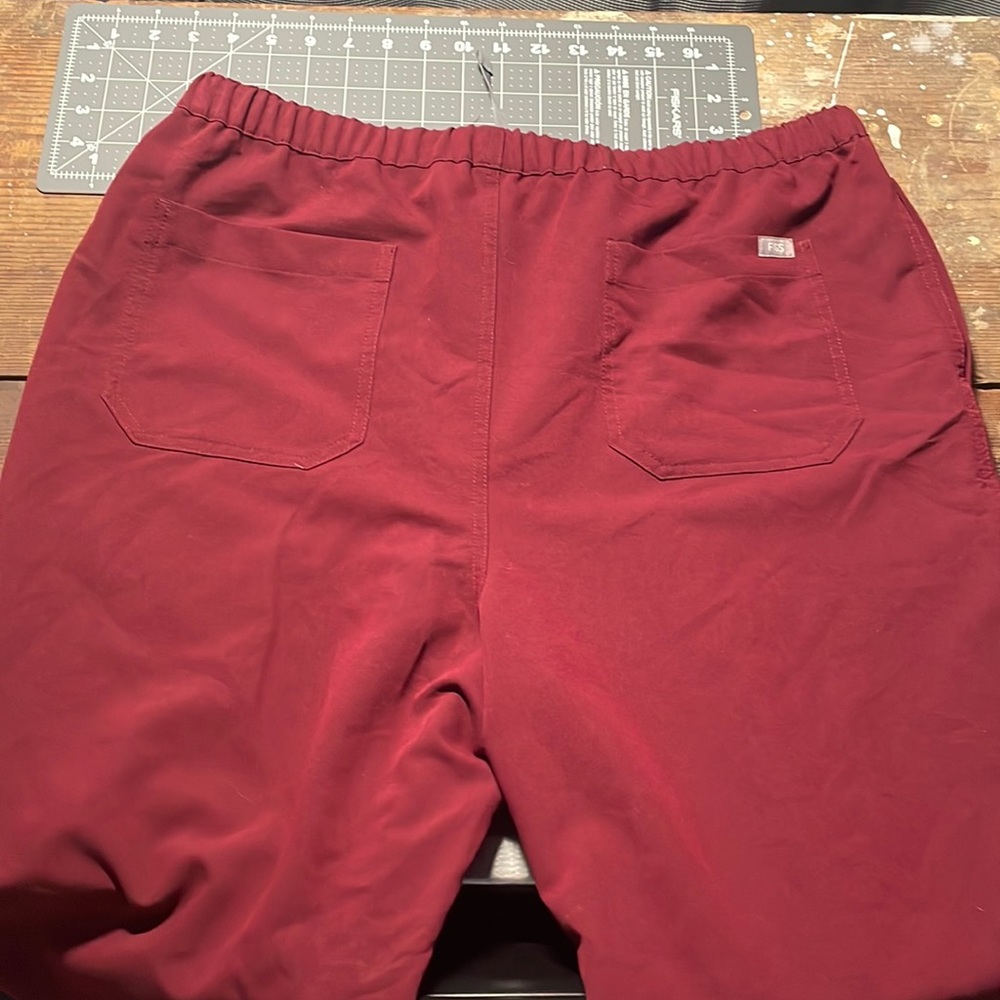 Mens figs scrub pants - burgundy XL Pisco